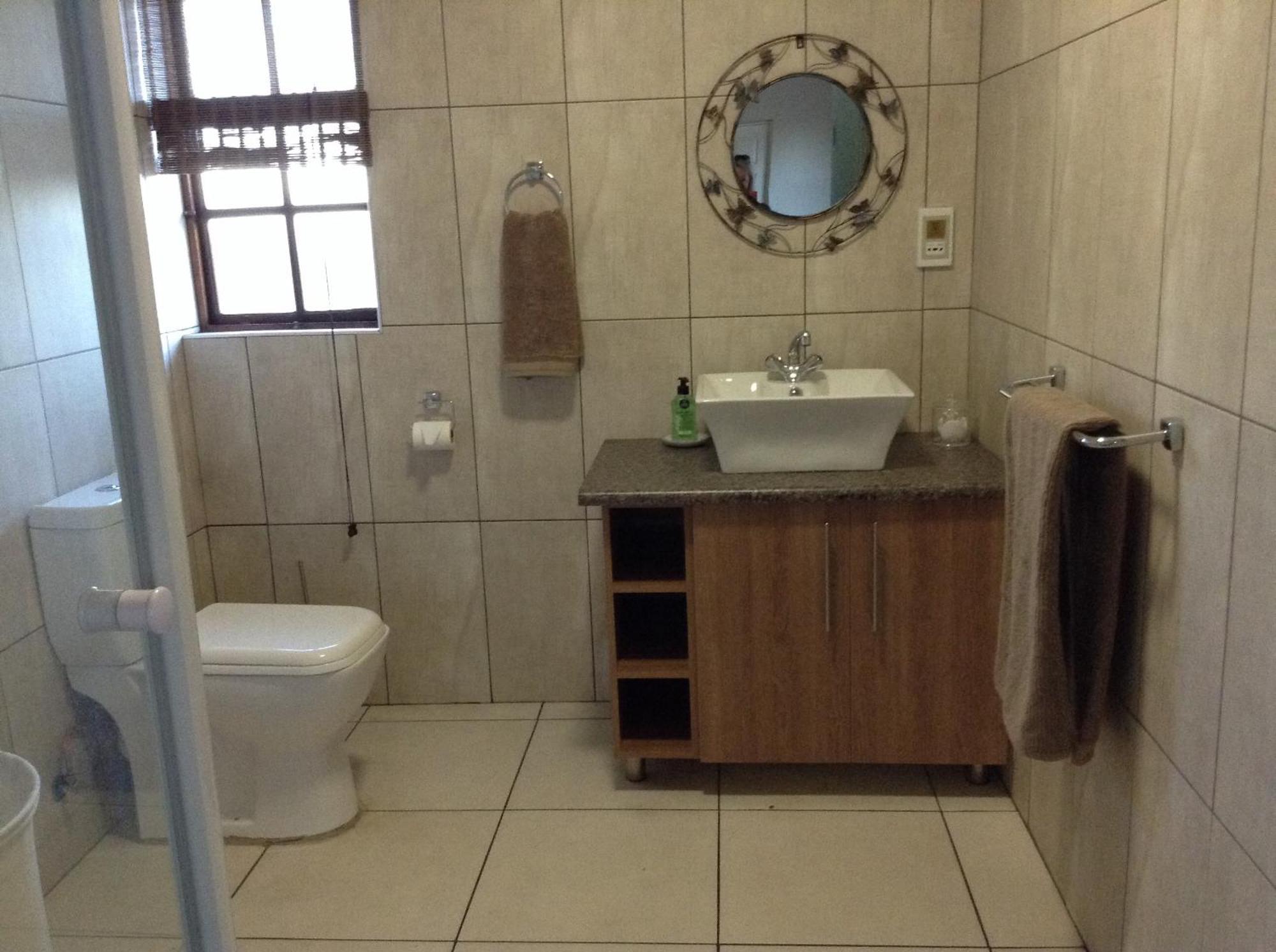 12 On Vaal Drive Guesthouse 밴더바일파크 객실 사진