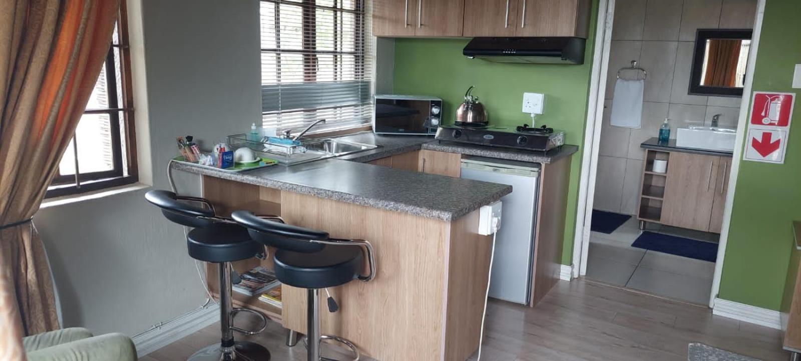 12 On Vaal Drive Guesthouse 밴더바일파크 외부 사진