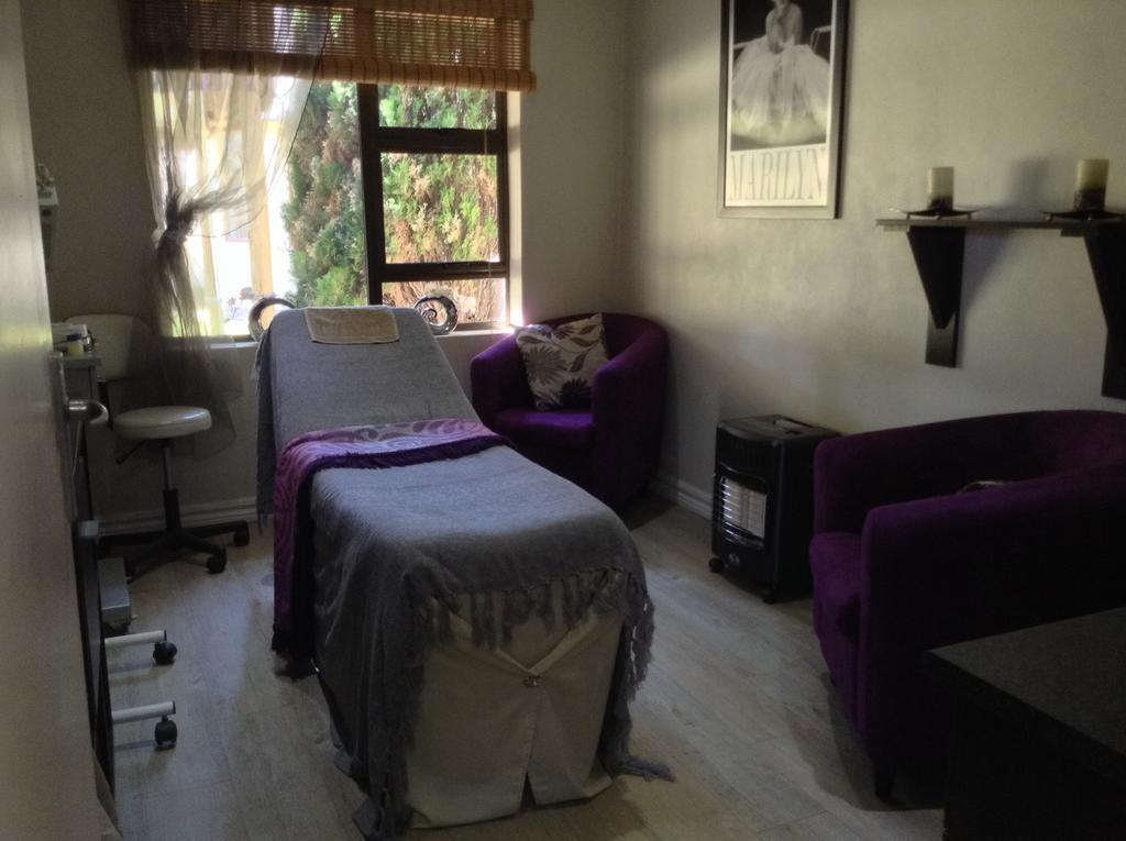 12 On Vaal Drive Guesthouse 밴더바일파크 외부 사진